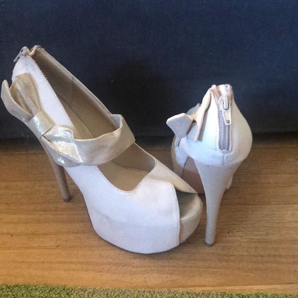 Cream pumps